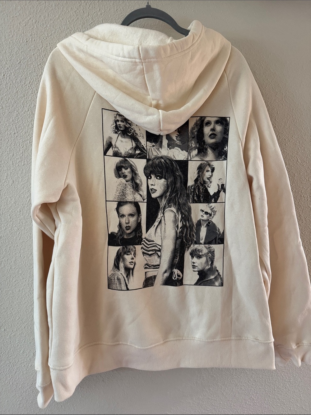 Authentic Taylor Swift Cream Graphic Hoodie with Black Photo-Collage NEVER WORN